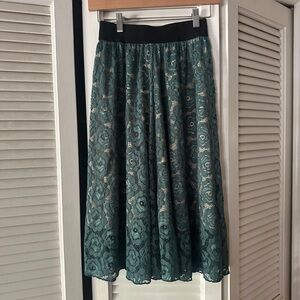 LuLaRoe lace shirt size XXS- NWT